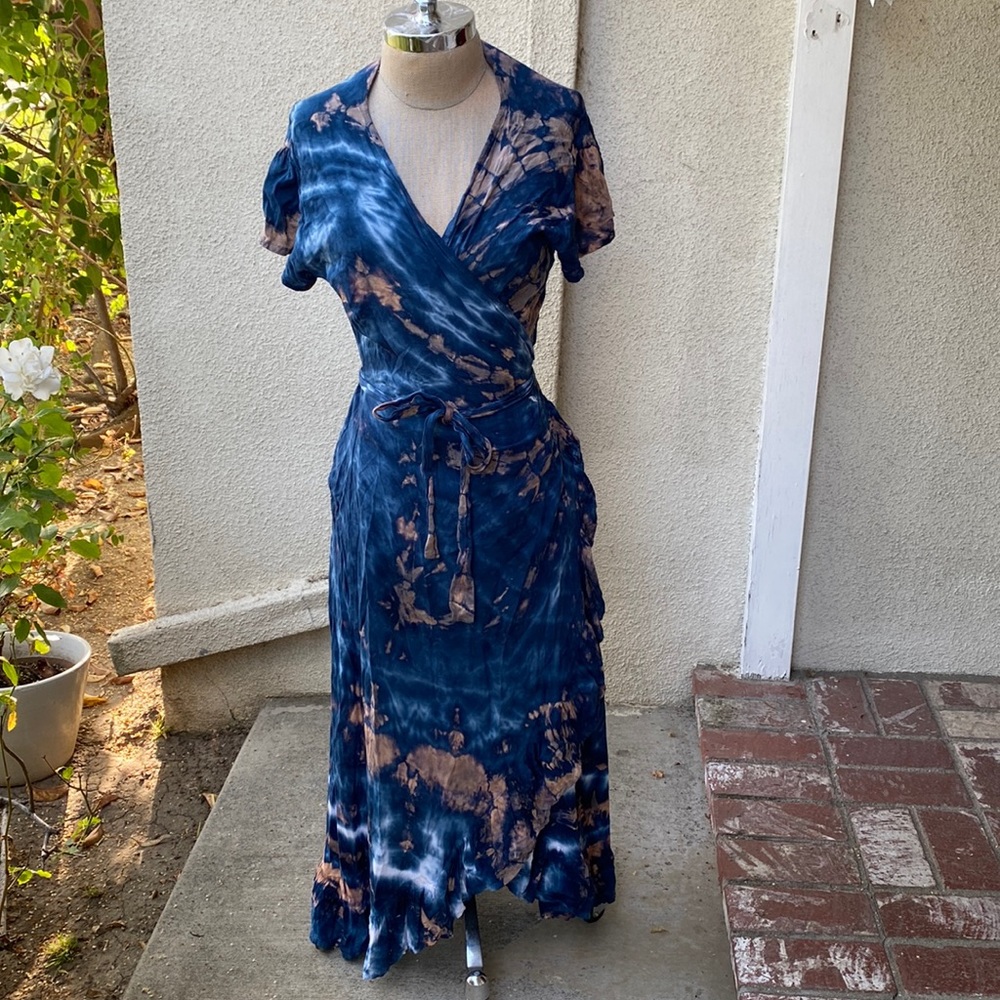 Gorgeous Hawaiian Boutique Maxi Tie Dye Wrap Dress